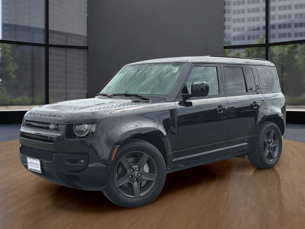 Used 2024  Land Rover X-Dynamic SE image 9