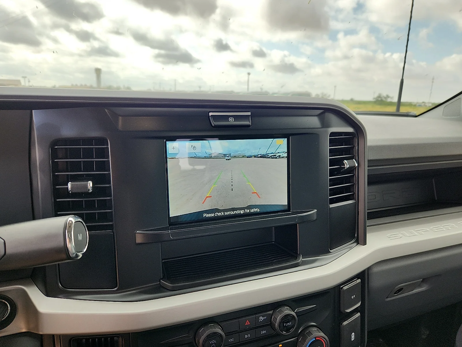 New 2026 Oxford White Ford F-250® XL image 23