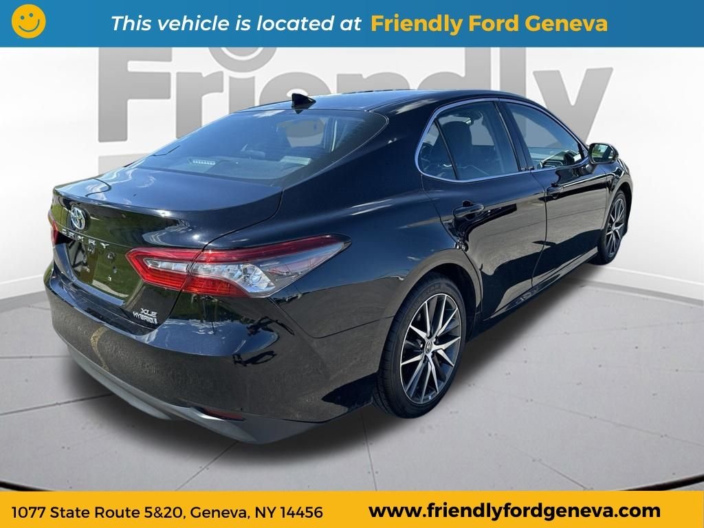 Used 2022 Black Toyota XLE image 6