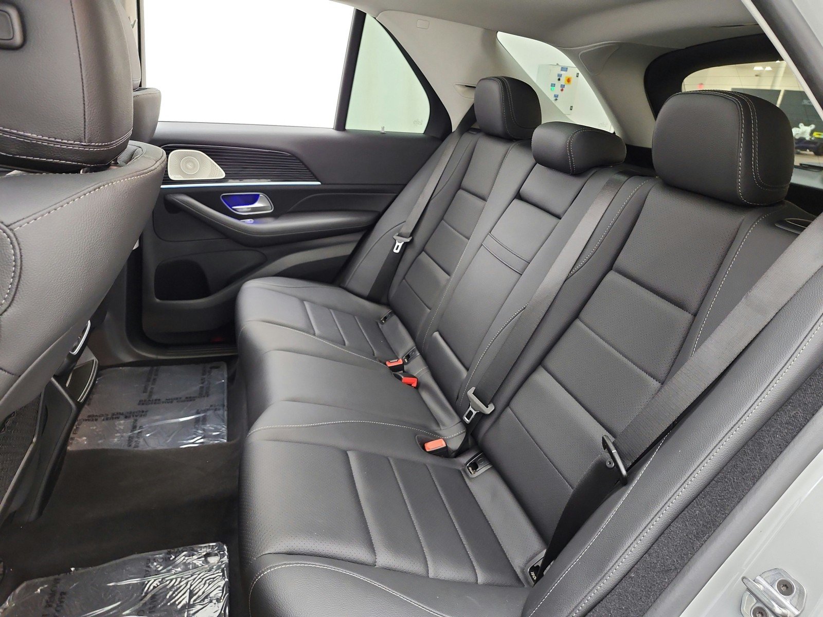Certified Used 2025 MANUFAKTUR Alpine Grey Mercedes-Benz GLE 450e 4MATIC® SUV image 16