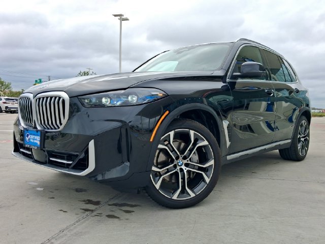Used 2026 Black BMW xDrive40i image 2