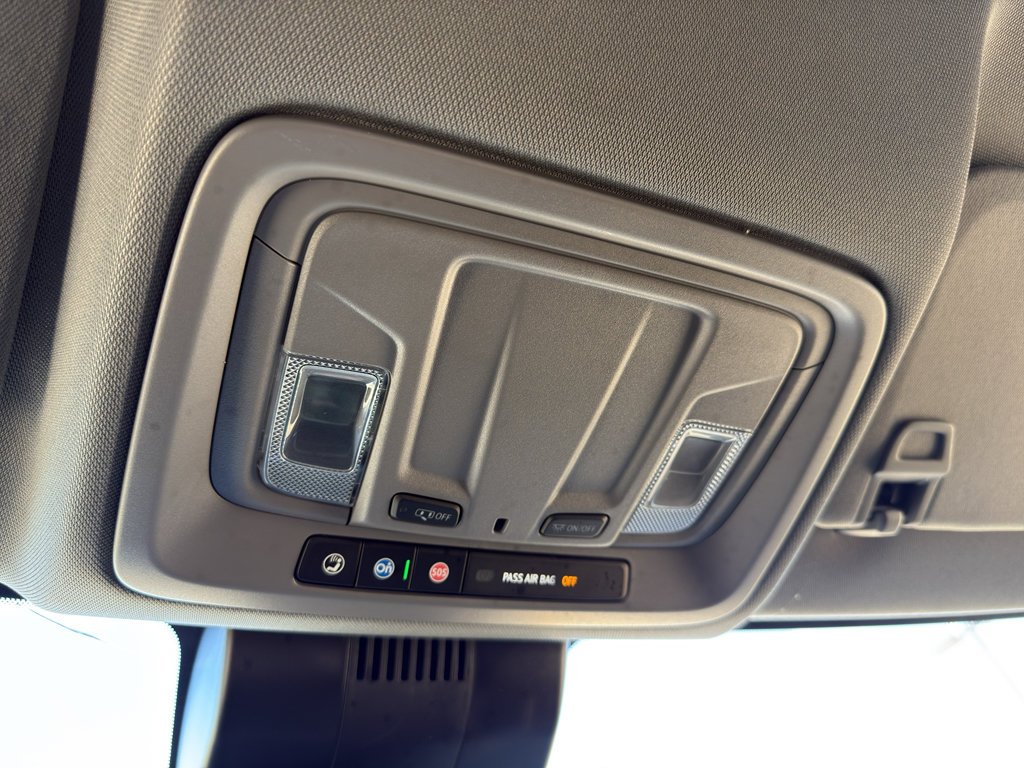 Used 2025 Summit White Chevrolet LTZ image 25