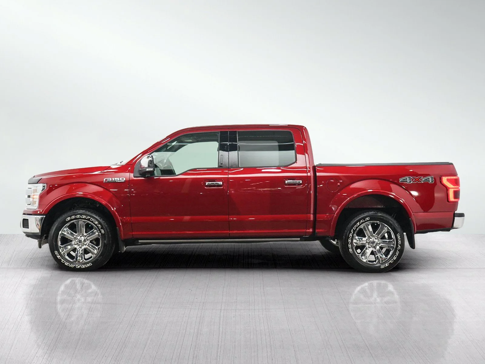 Used 2020 Ford F-150 XL with VIN 1FTEW1E4XLFC43967 for sale in Roseville, Minnesota