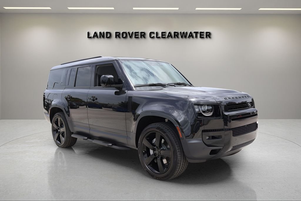 New 2026 Santorini Black Land Rover S image 7