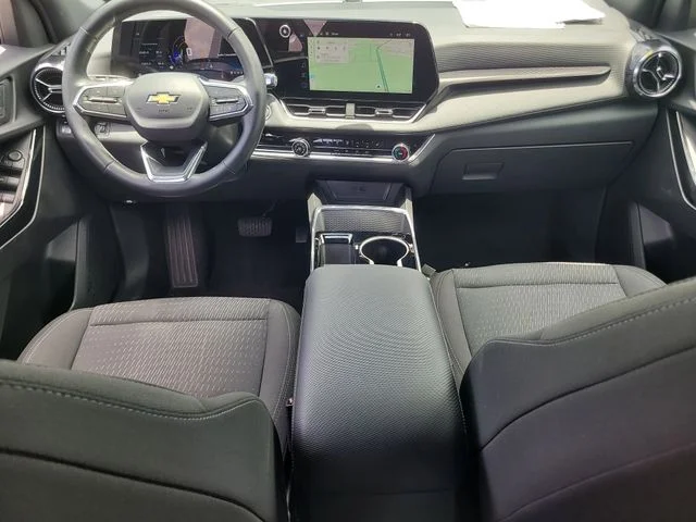Used 2025 White Chevrolet LT image 14