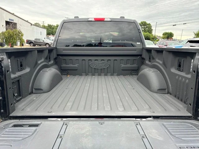 Certified Used 2023 Agate Black Metallic Ford XLT image 11