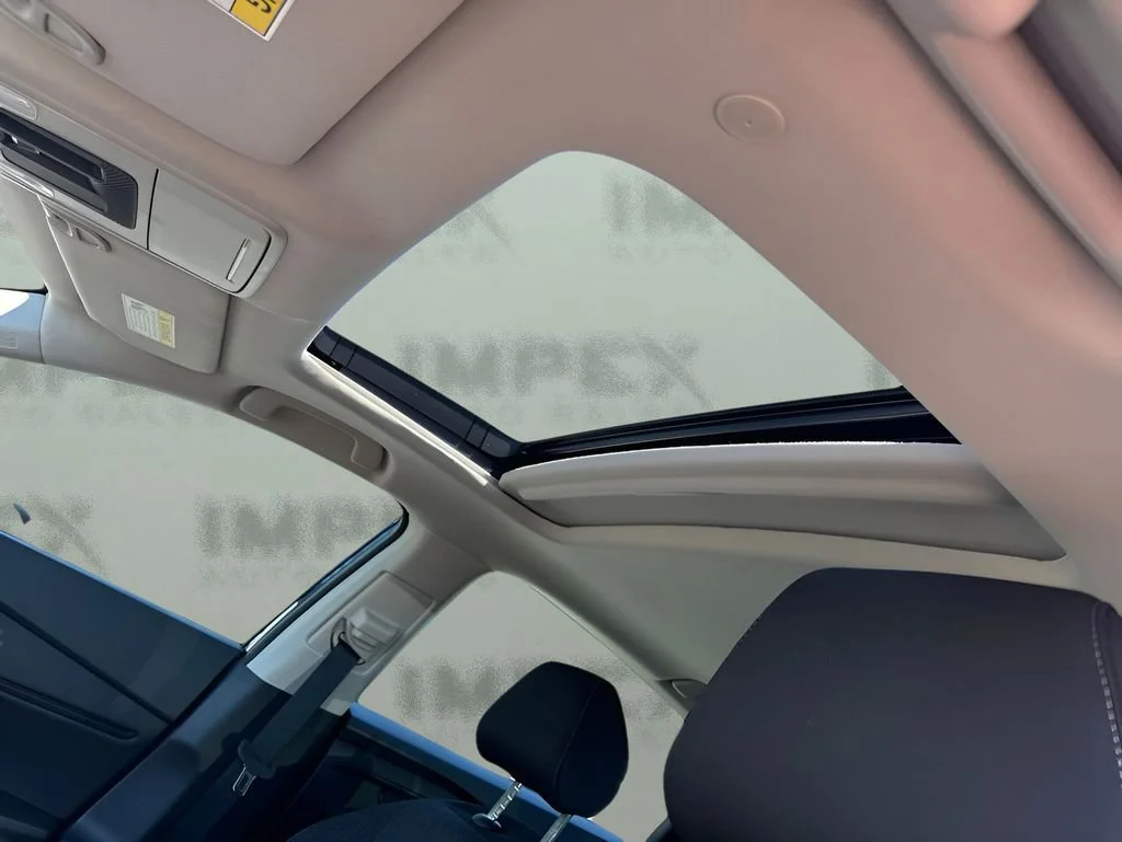 Used 2024  Honda EX image 14