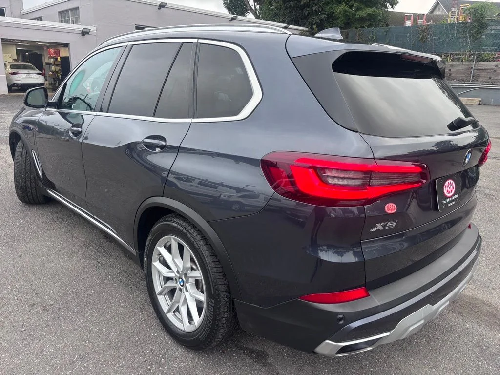 Used 2021 Gray BMW xDrive45e image 6