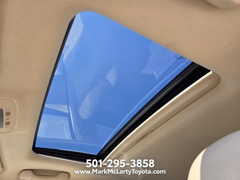 Used 2013 Mica LEXUS FWD 4DR image 11
