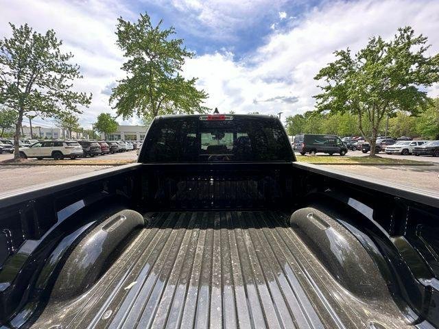 New 2026 Diamond Black Crystal Pearl-Coat Exterior Paint RAM Warlock image 12