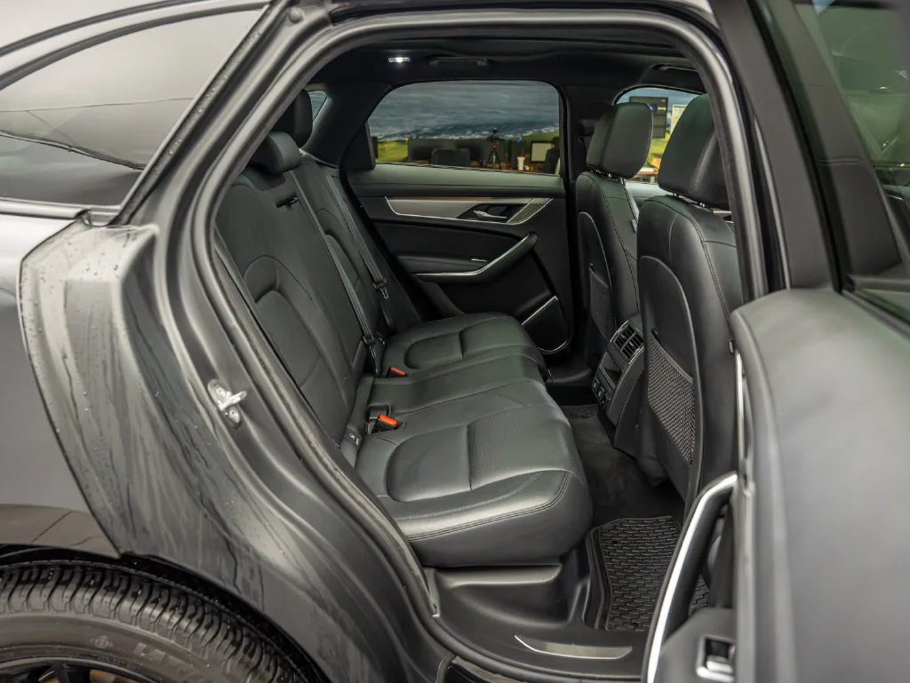 Used 2021 Santorini Black Metallic Jaguar P250 S image 33