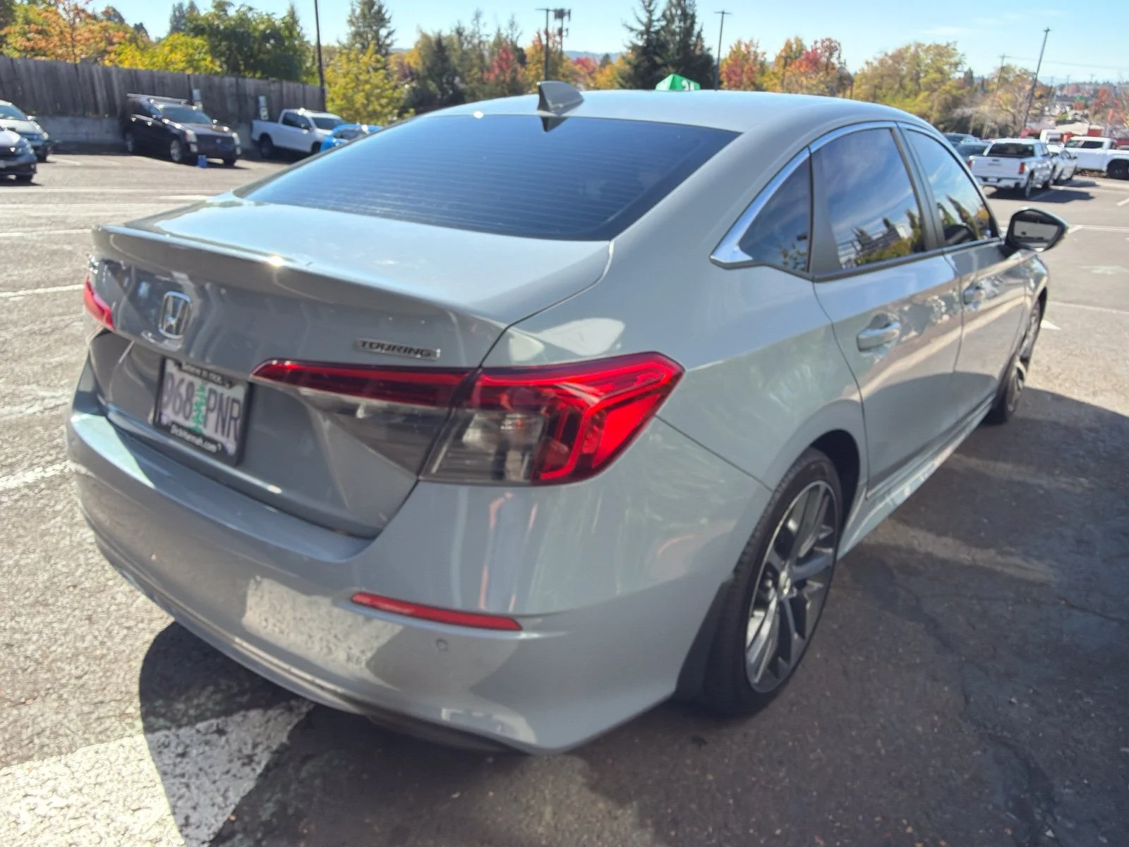 Used 2024 Sonic Gray Pearl Honda Touring image 4