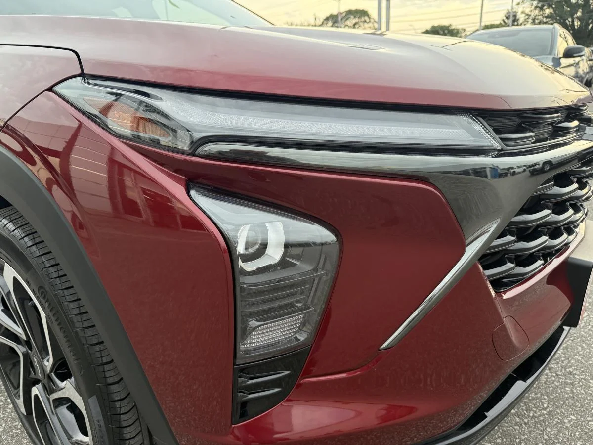 Certified Used 2024 Red Chevrolet 1sa Activ image 9