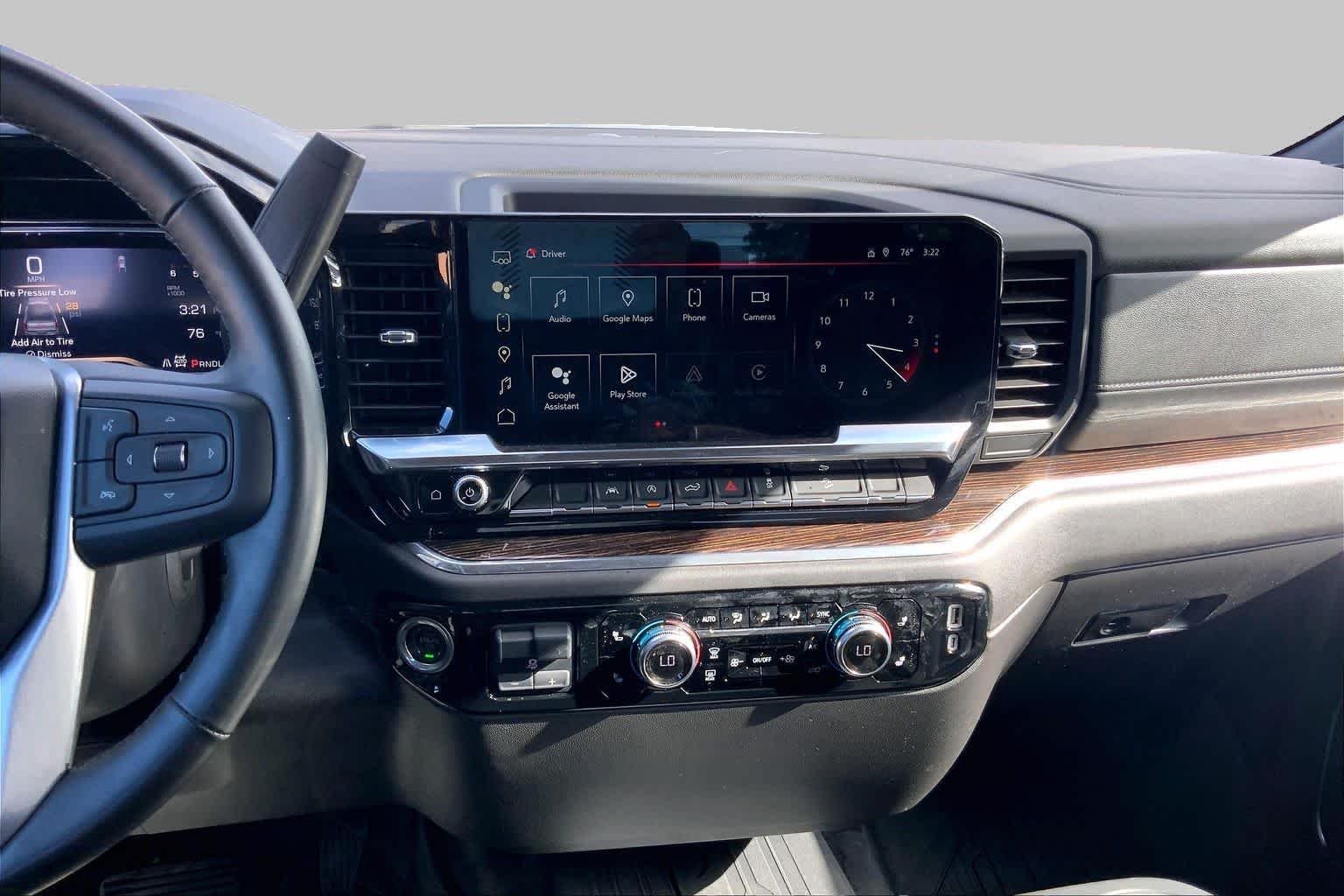 Used 2024 Titanium Rush Metallic GMC Elevation image 7