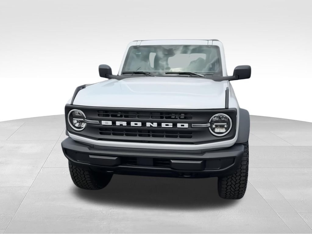 New 2026 Oxford White Ford Base image 3