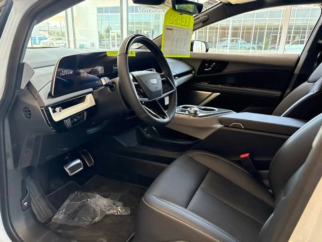 2026 Cadillac OPTIQ Premium Sport - Photo 10