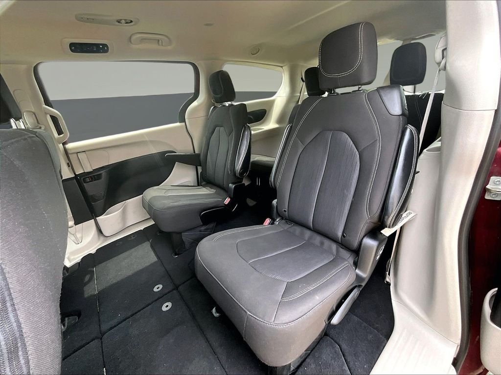 Used 2023 Red Chrysler LX image 25