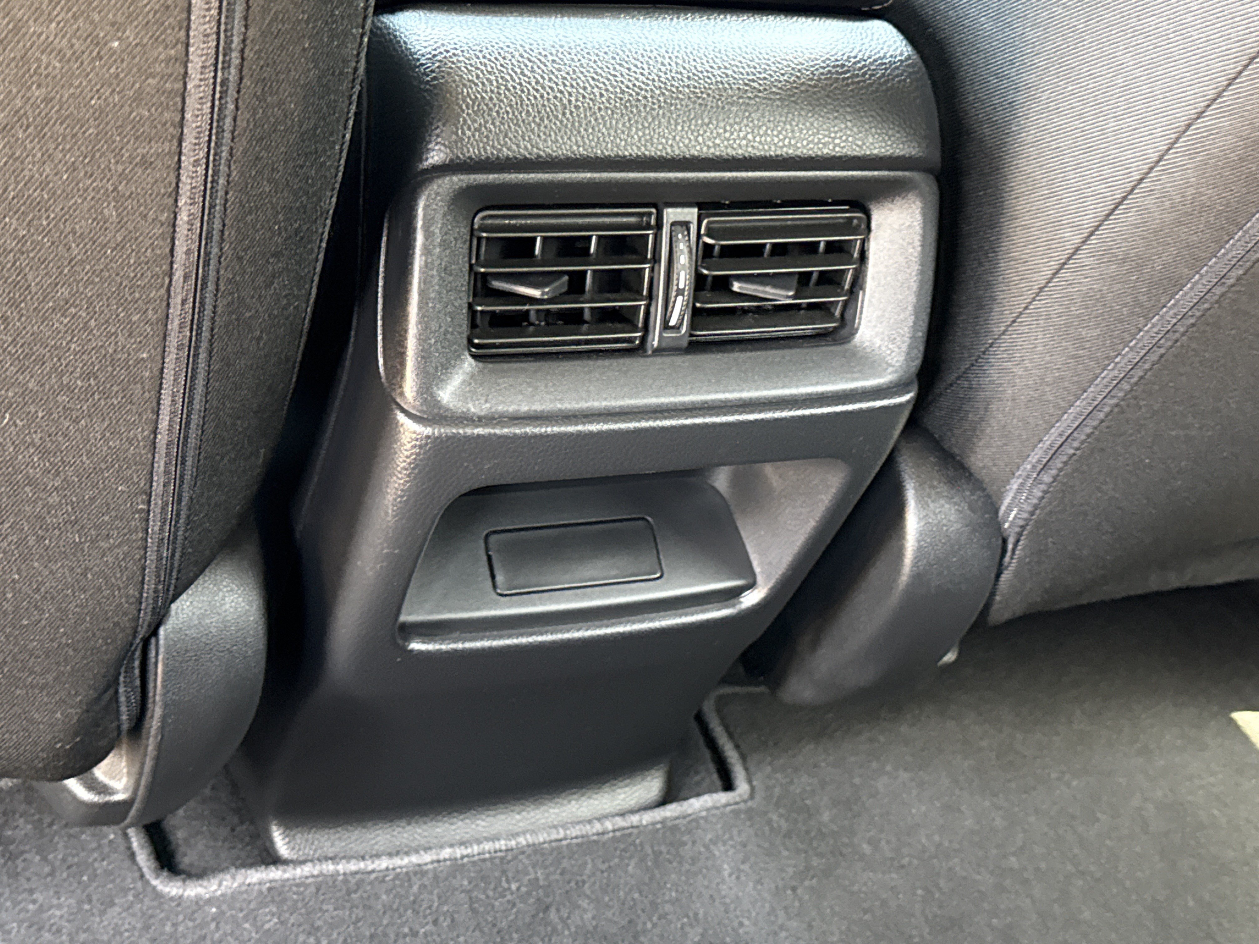 Used 2025 Solar Silver Metallic Honda LX image 14
