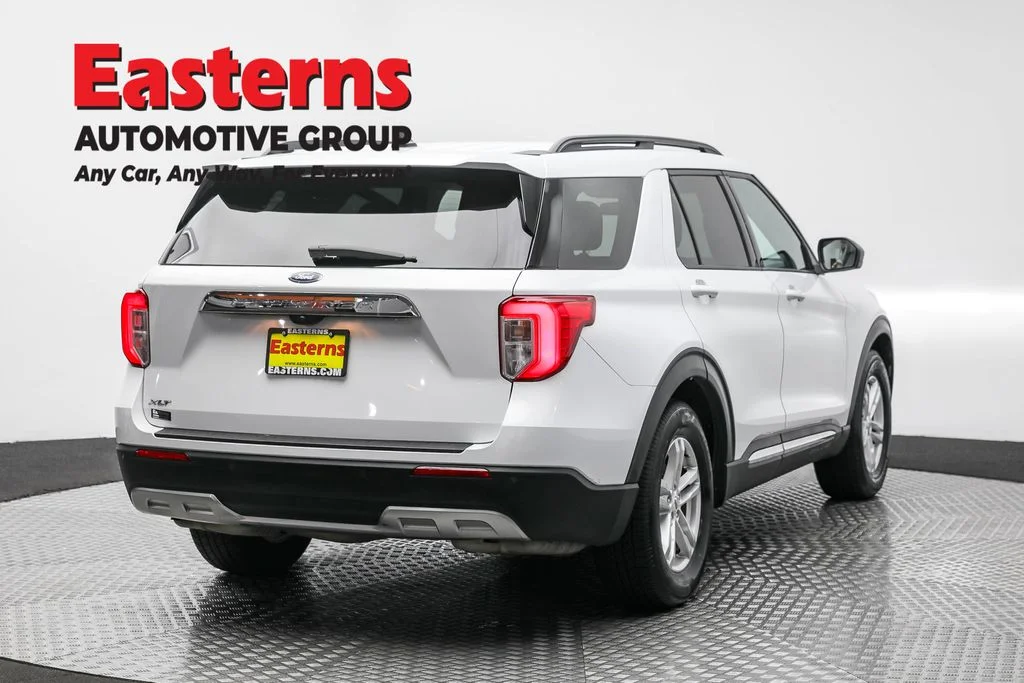 Used 2023 White Ford XLT image 5