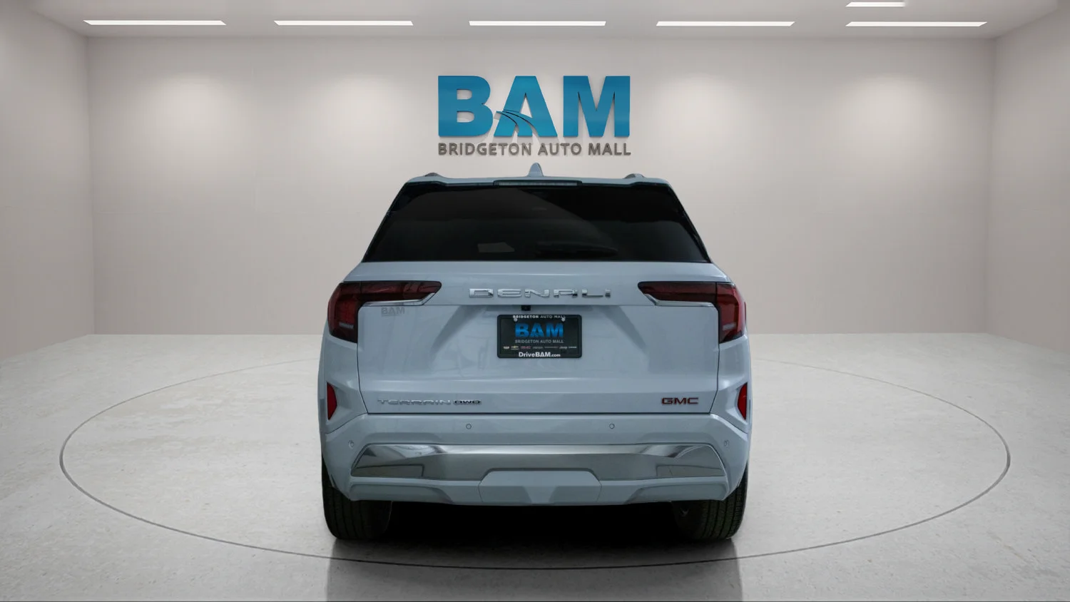 Used 2027 Glacier White Tricoat GMC Denali image 6