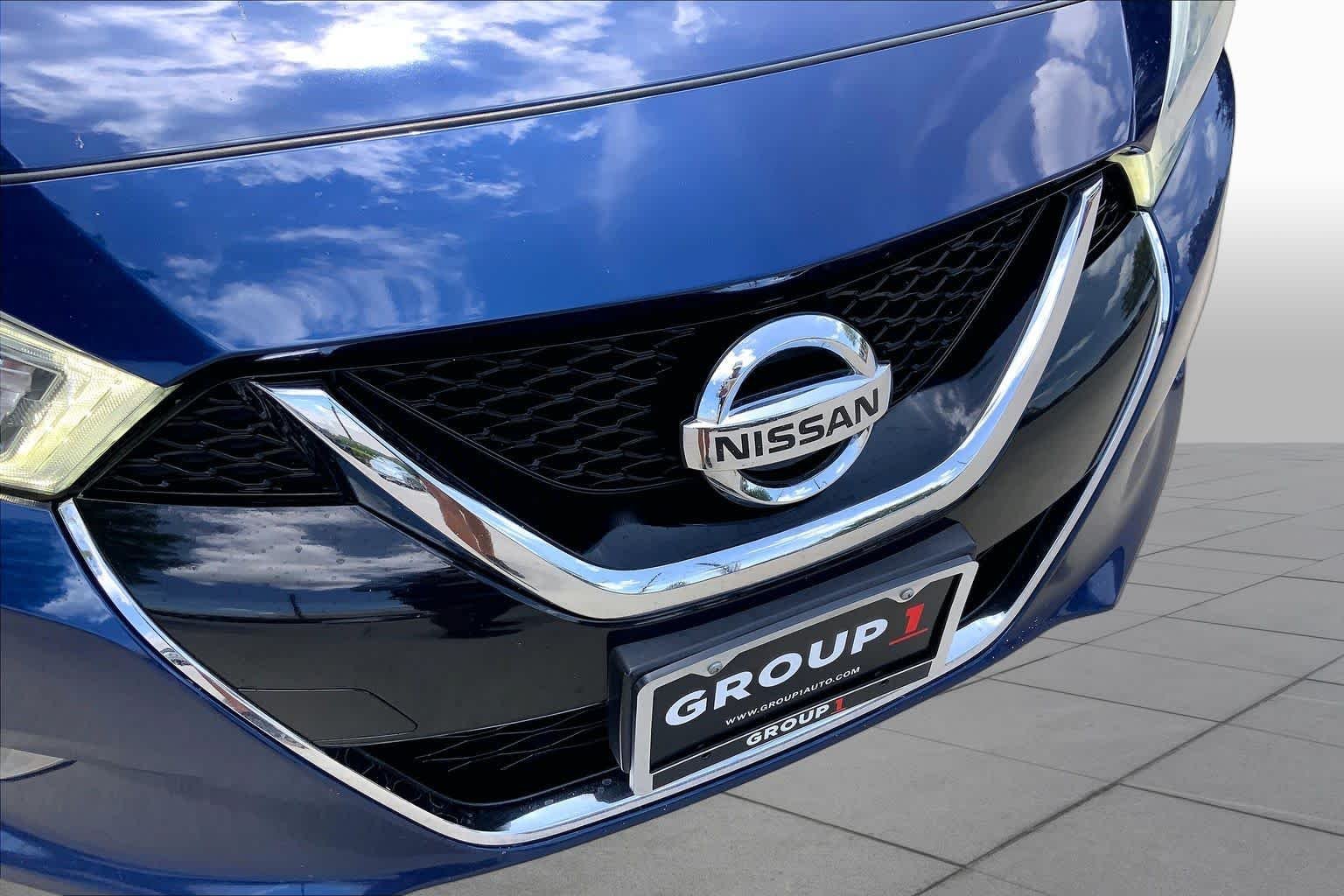 Used 2018 Deep Blue Pearl Nissan SV image 29