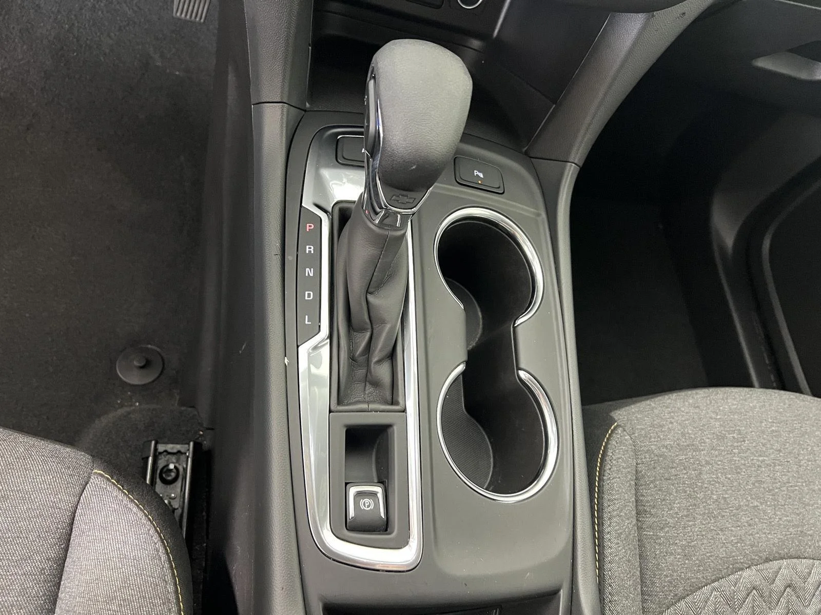 Used 2024 Riptide Blue Metallic Chevrolet LT image 17