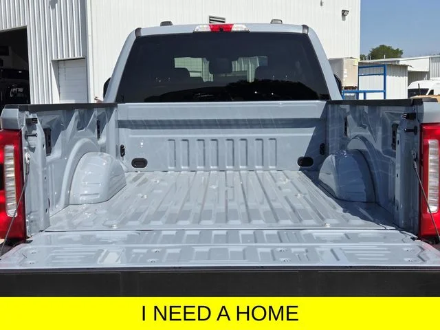 New 2026 Glacier Gray Metallic Tri-Coat Ford F-250® Lariat® image 8