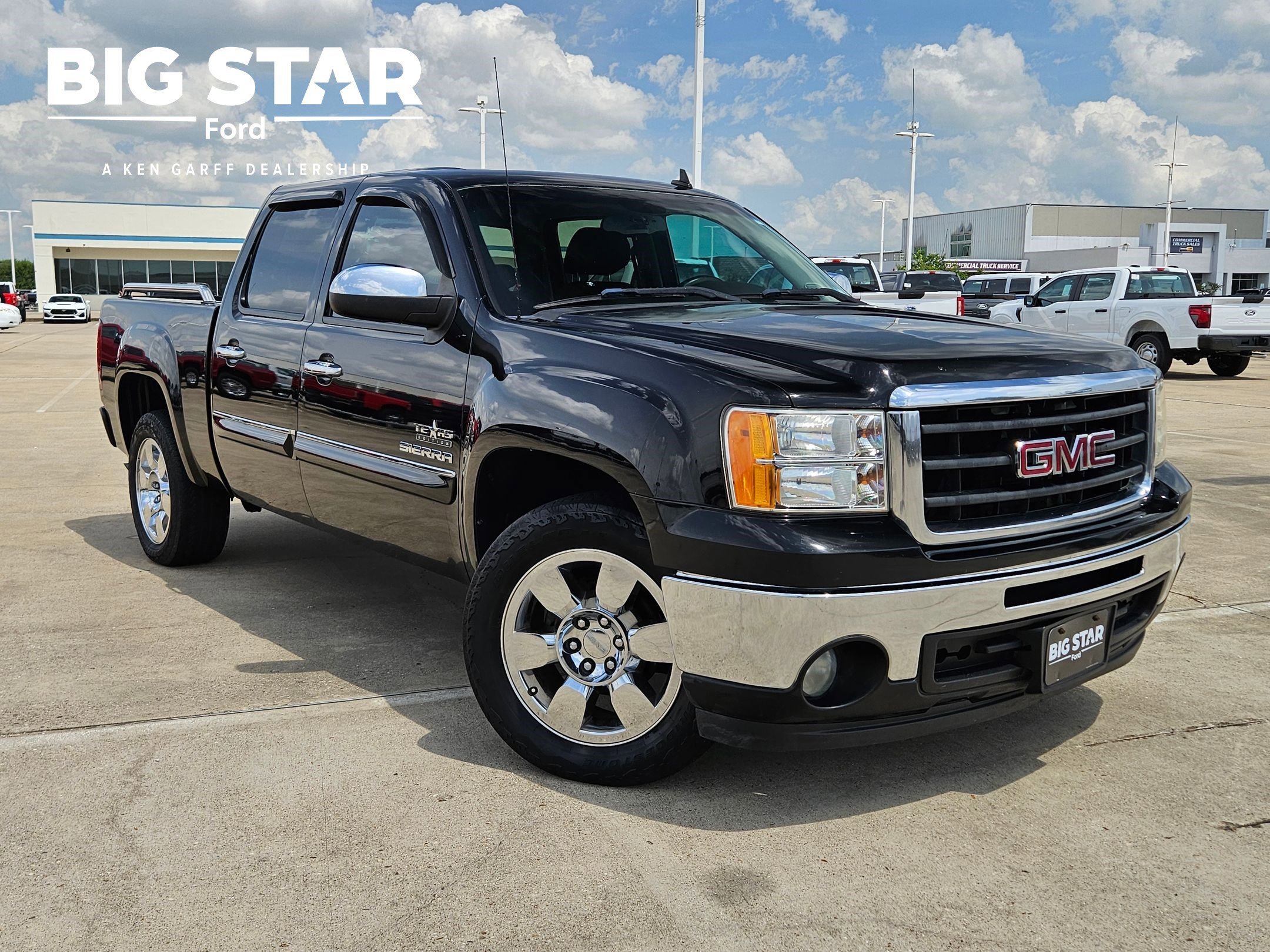 2010 GMC Sierra's photo
