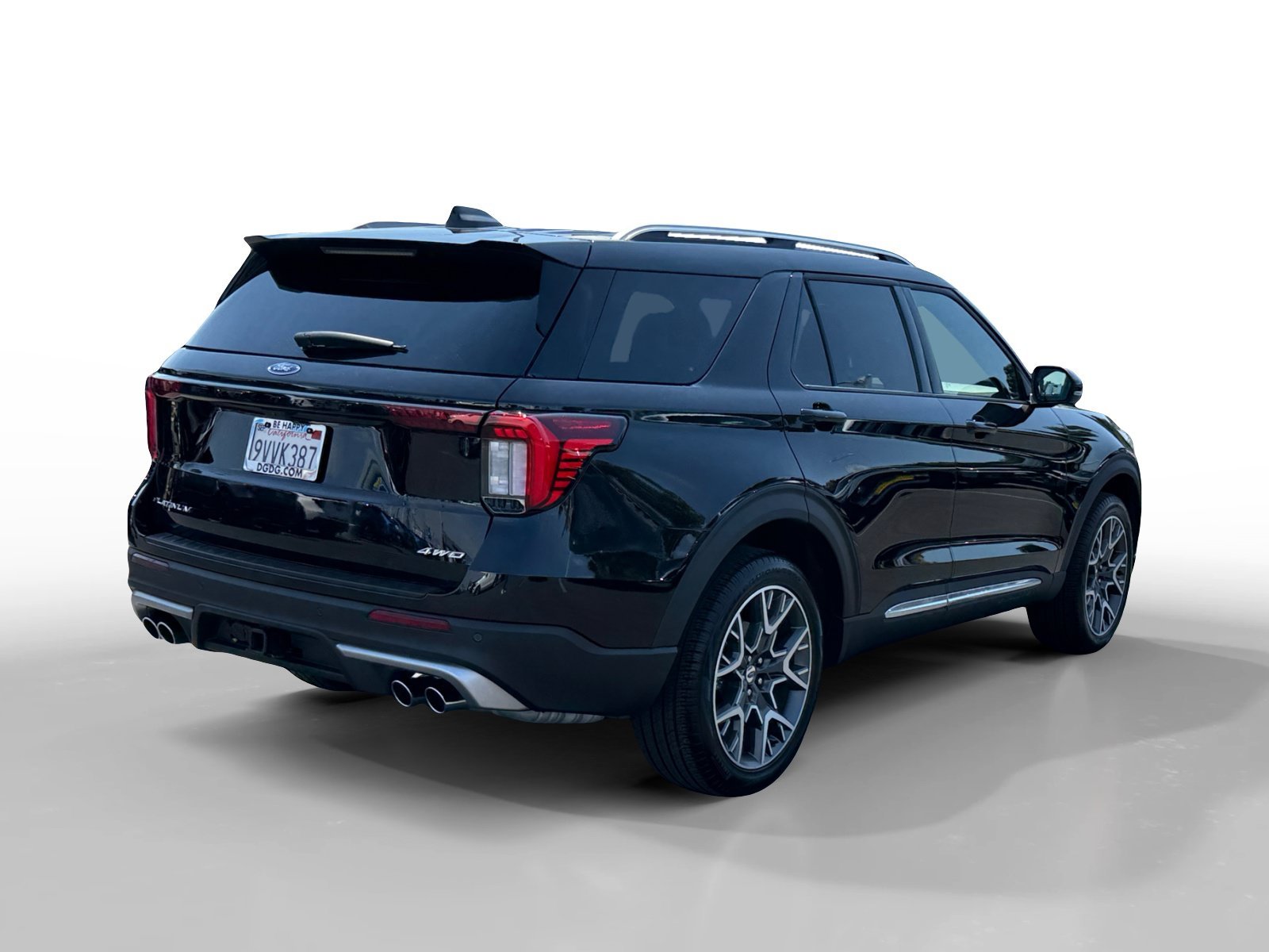 Certified Used 2025 Black Metallic Ford Platinum image 5