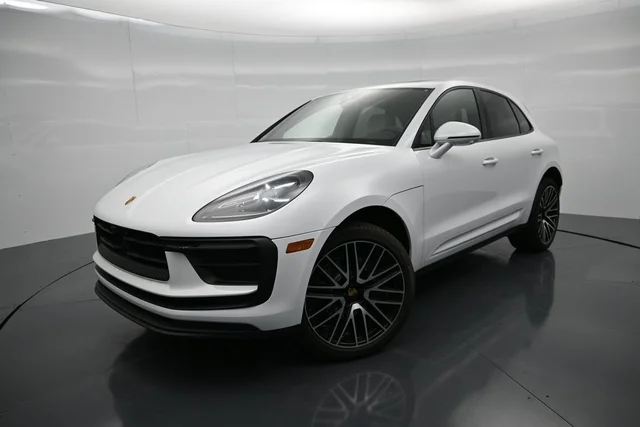 2026 Porsche Macan 
