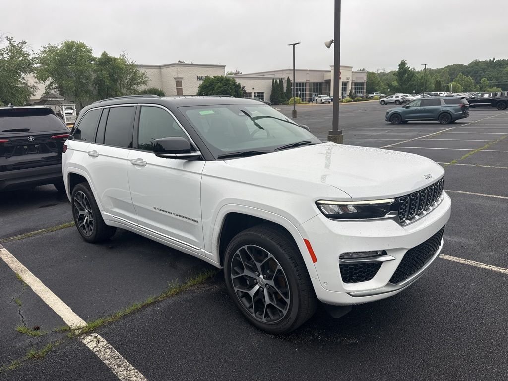 2025 Jeep Grand Cherokee Summit Reserve 4x4's photo