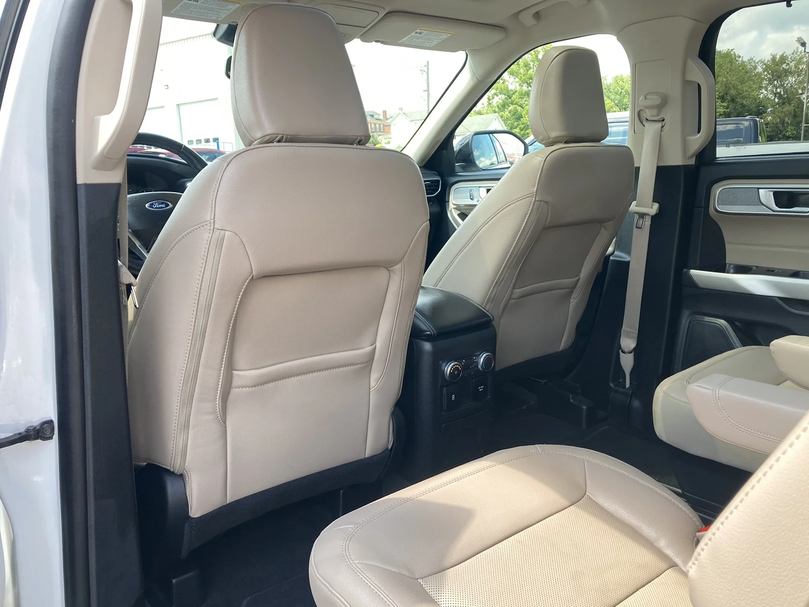 Certified Used 2022 White Ford Limited image 24