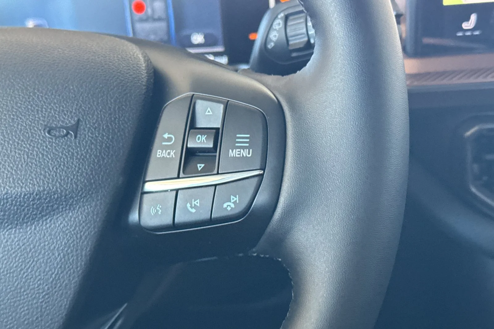 New 2026 Carbonized Gray Metallic Ford Outer Banks® image 30