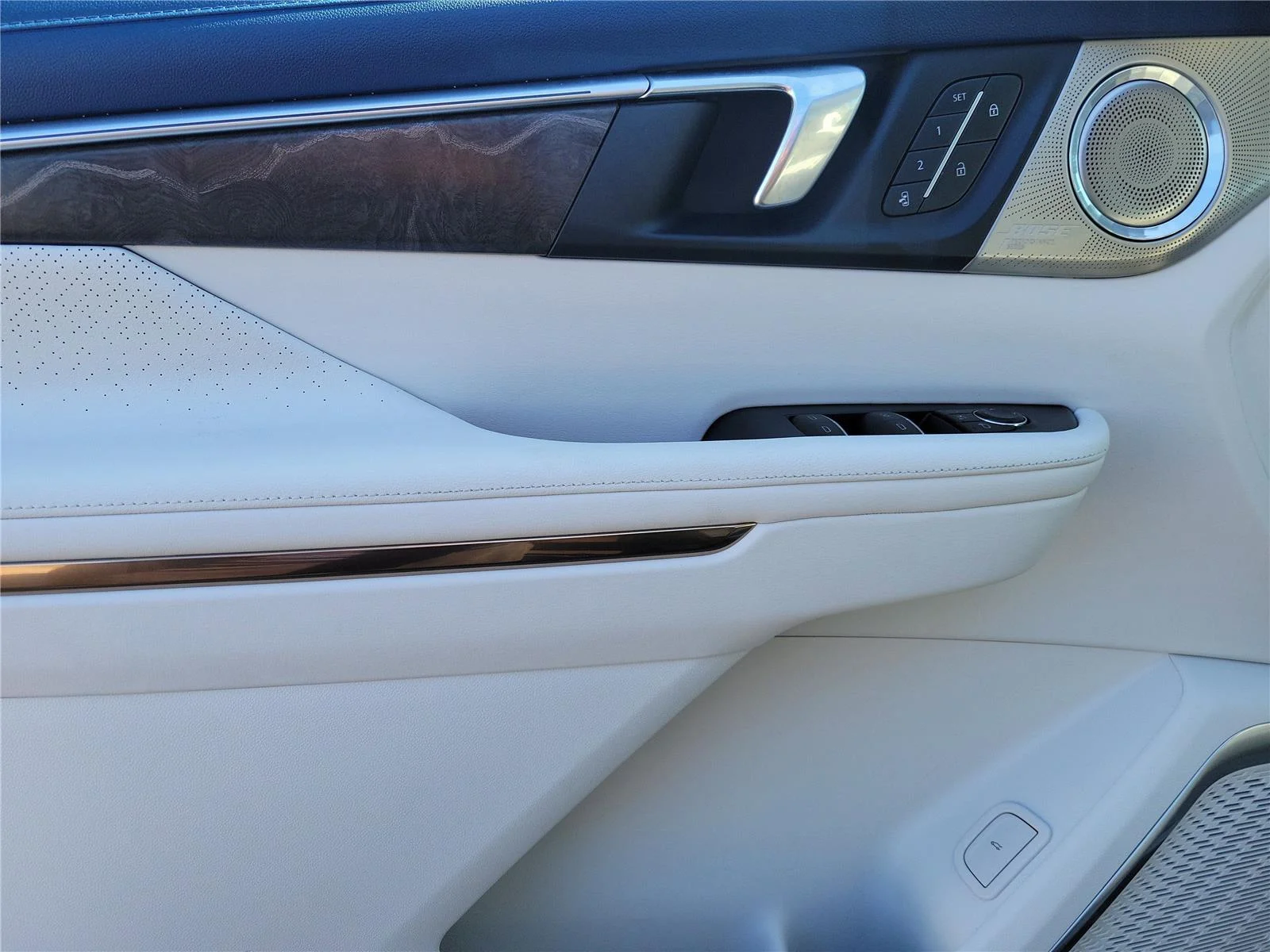 2026 Buick Enclave Avenir - Photo 22