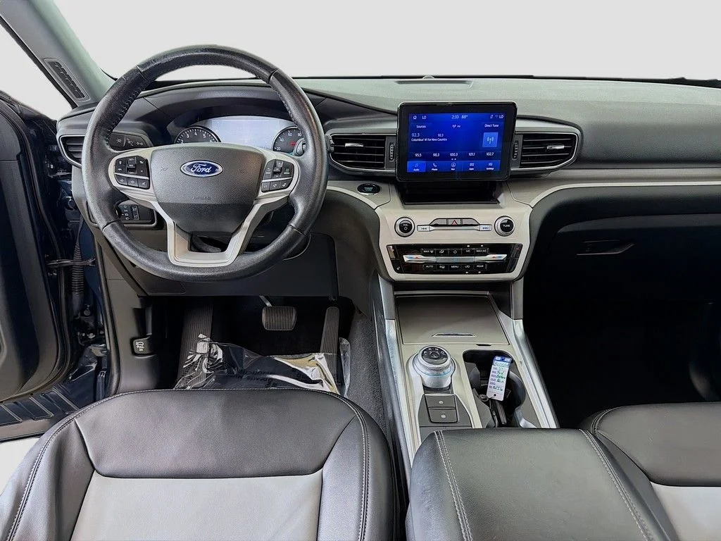 Used 2023 Blue Metallic Ford XLT image 31