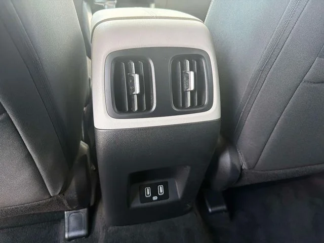Used 2023 Black Hyundai SEL image 47