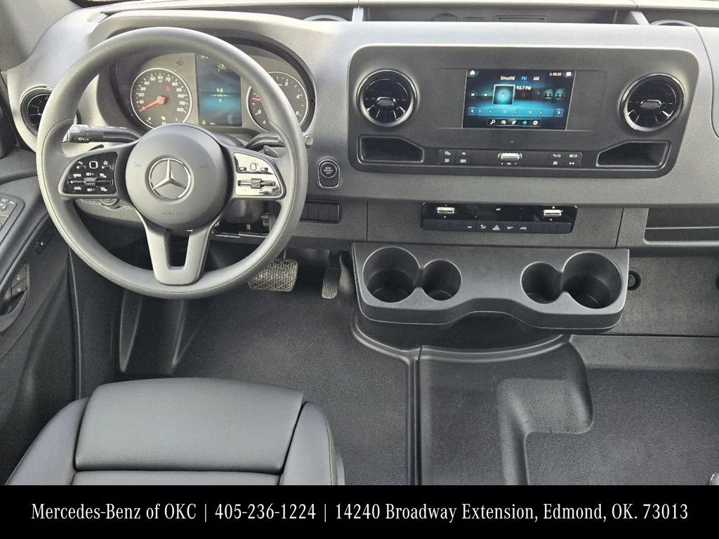Used 2025 White Mercedes-Benz Cargo 170 WB image 26
