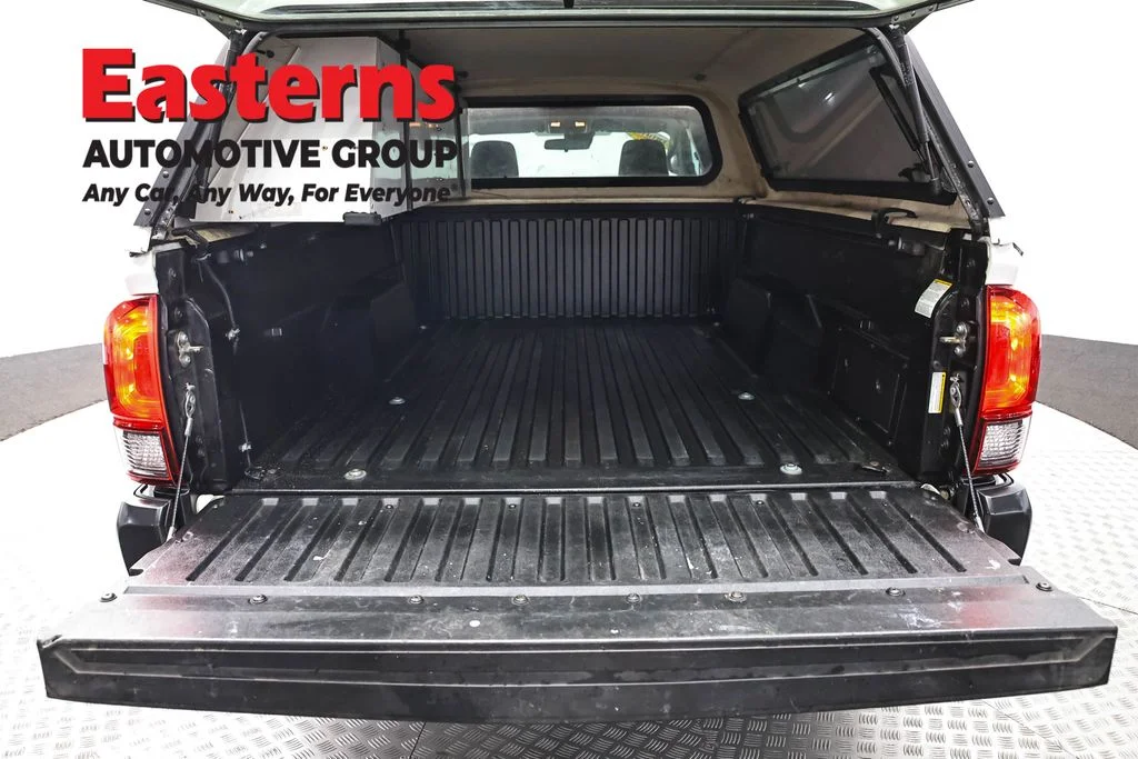 Used 2019 White Toyota SR image 9