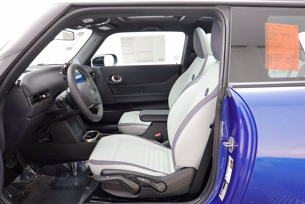 2026 MINI Hardtop 2 Door Oxford Edition - Photo 6
