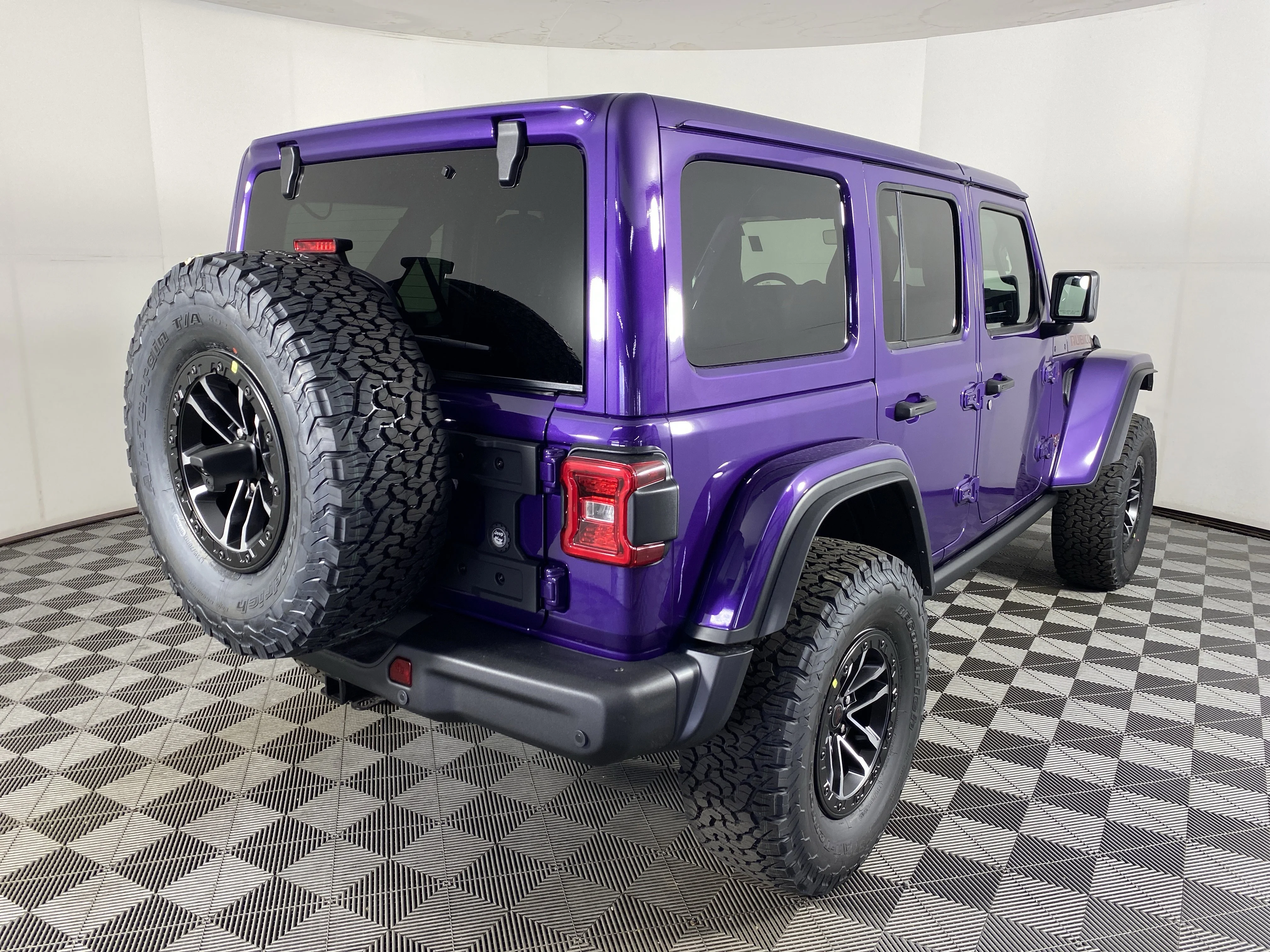 New 2026 Reign Exterior Paint Jeep Rubicon X image 7