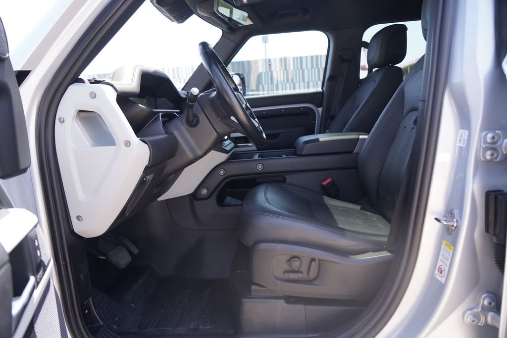 Used 2022 Silver Land Rover XS Edition image 10