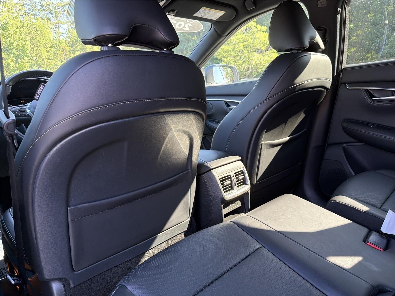 Used 2025 Black Obsidian INFINITI LUXE image 24