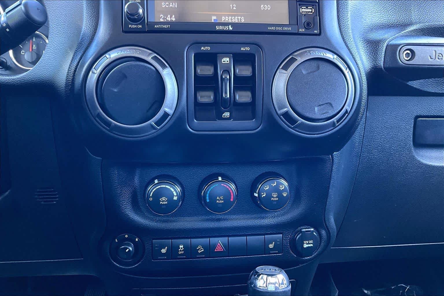 Used 2017 Bright White Clearcoat Jeep Sport image 34