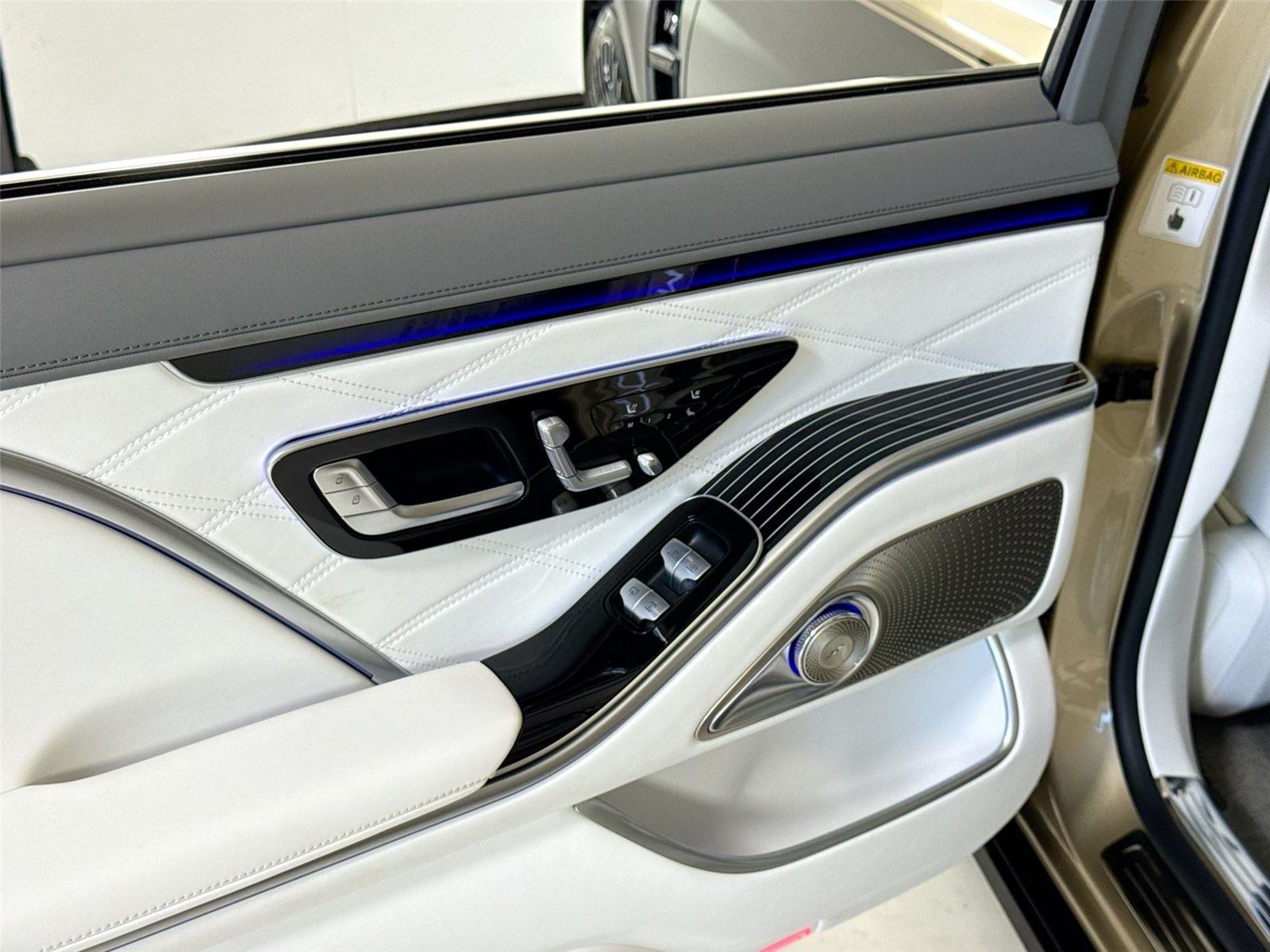 Used 2025 Kalahari Gold/Obsidian Black Mercedes-Benz Maybach S 680 | Mansory Trim | Factory Two Tone | $282k MSRP image 26