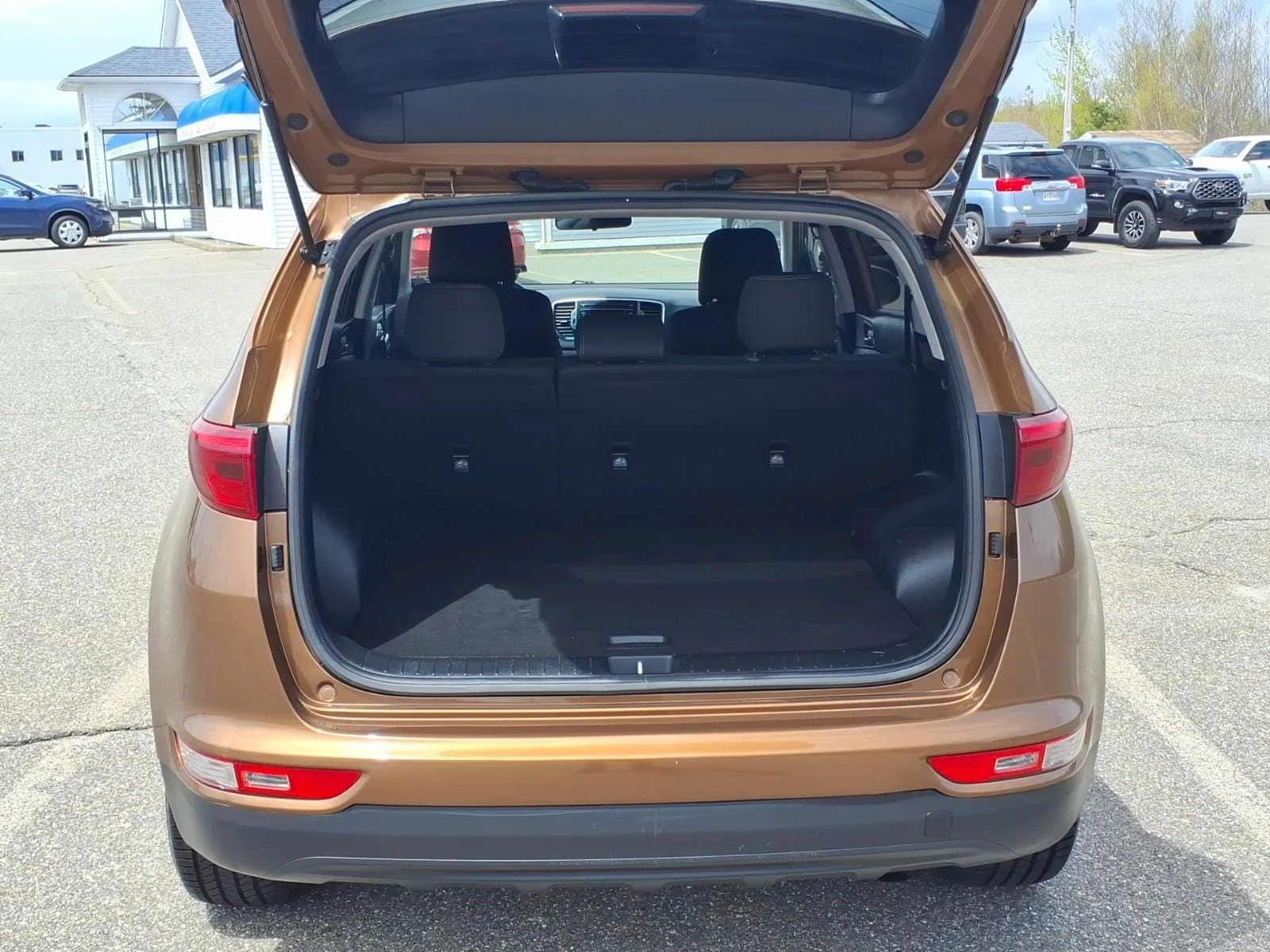 Used 2019 Copper Kia LX image 13