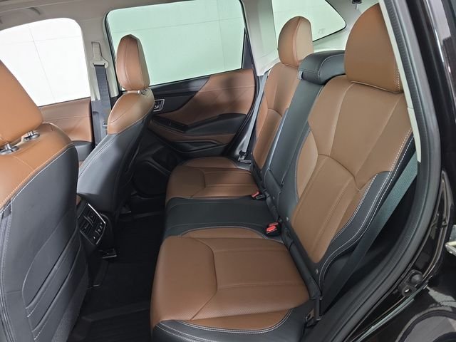 Used 2022 Black Subaru Touring image 18