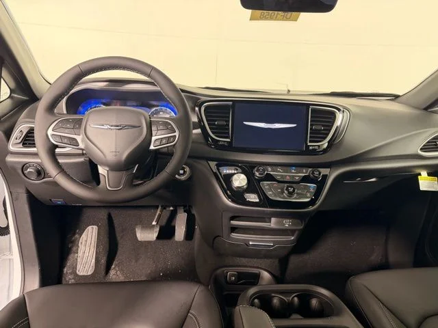 New 2026 White Chrysler LX image 27