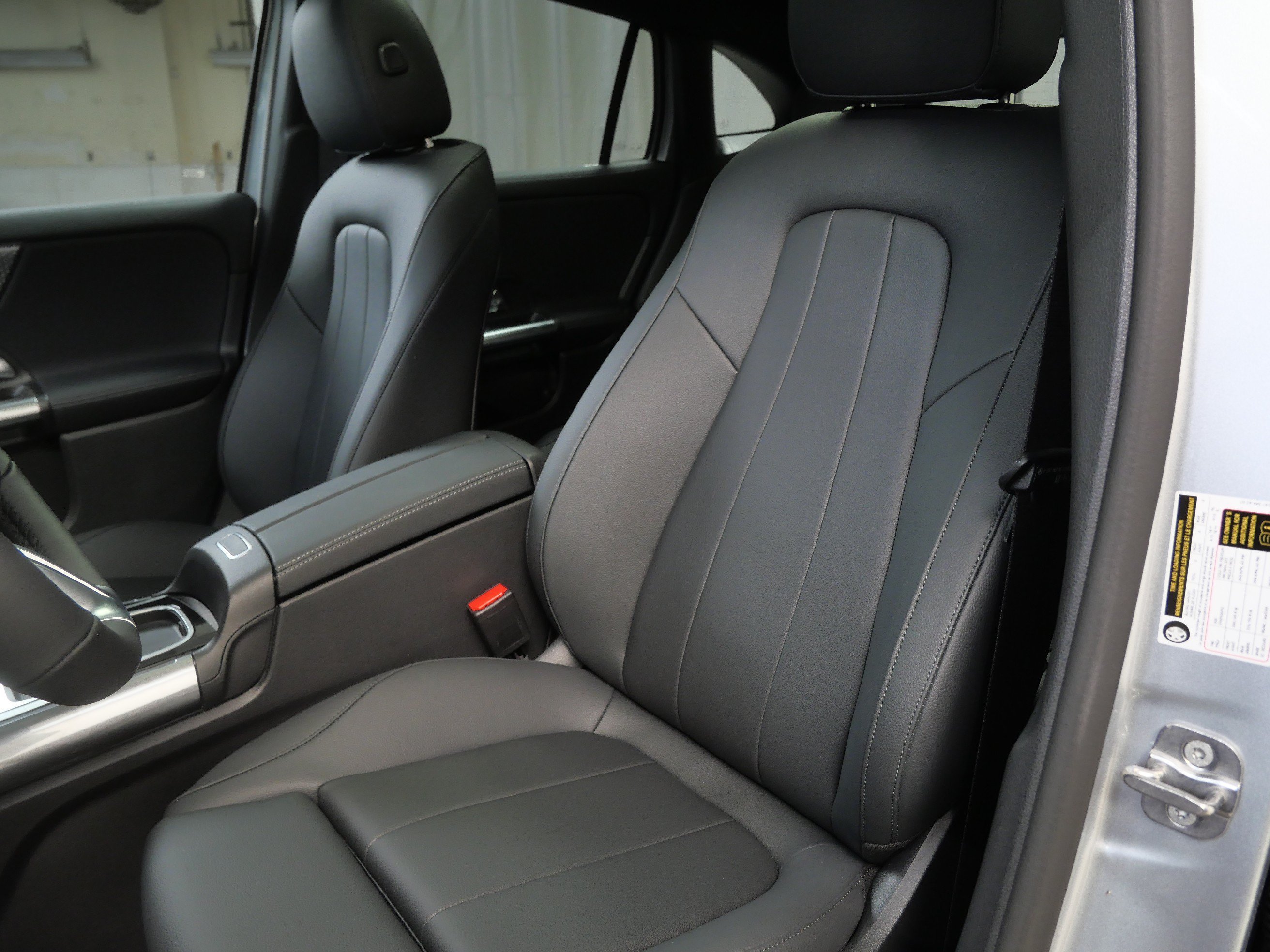 New 2026 Cirrus Silver Metallic Mercedes-Benz GLA 250 image 3