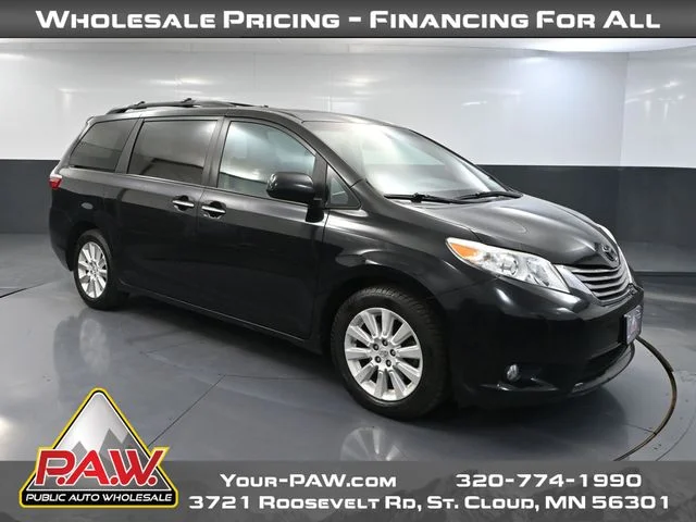 2015 Toyota Sienna XLE V6 AWD 7-Passenger's photo
