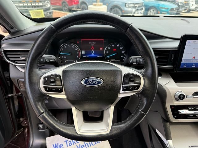 Used 2023 Red Ford XLT image 11